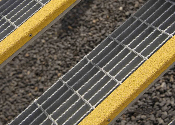 Equivalente amarillo de la calzada que sospecha el acero galvanizado caliente que ralla 30x5m m los 30x100cm