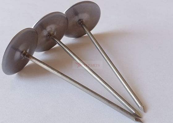 Anclas de fijación de acero inoxidable de 14 calibres usadas para asegurar una manta aislante reutilizable