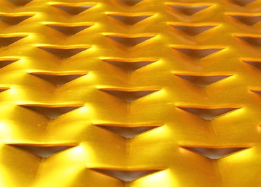 Malla Expandida de Aluminio con Orificios Triangulares para Absorción de Sonido
