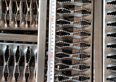 Acero galvanizado arquitectónico de malla de metal para la rejilla Grtp Strut