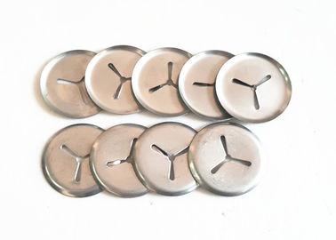 38m m galvanizaron los clips de fijación de acero del uno mismo con 3 ranuras para los casquillos plásticos de la cubierta