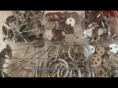 Accesorios utilizados para asegurar el aislamiento en su lugar durante el proceso de fabricación de mantas extraíbles